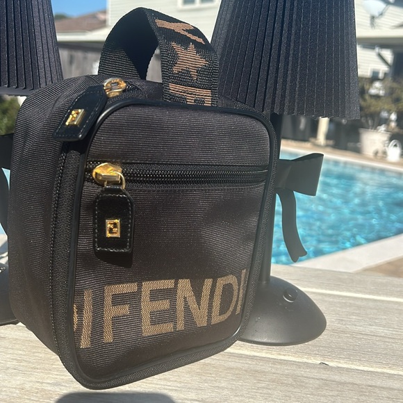FENDI AUTHENTIC - Picture 4 of 7